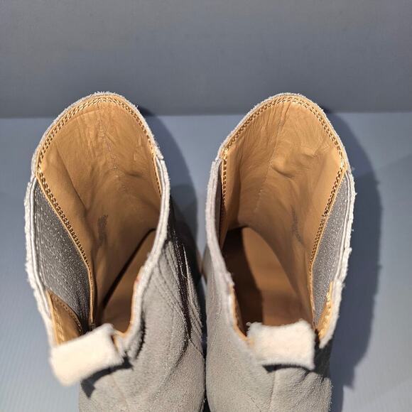 NEW Marc Fisher Oshay Ankle Bootie Women 10 Tan Suede Pull On Chelsea Block Heel - Picture 7 of 12